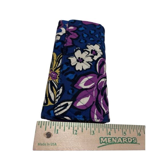 Vera Bradley Trifold Organizer Wallet African Violet retired pattern - Picture 6 of 6